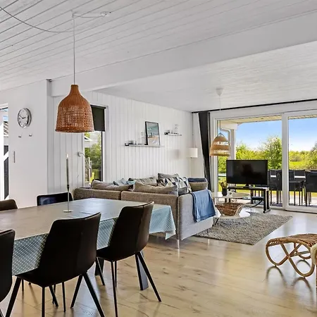 Nyaraló Susianna - 550m From The Sea By Interhome *